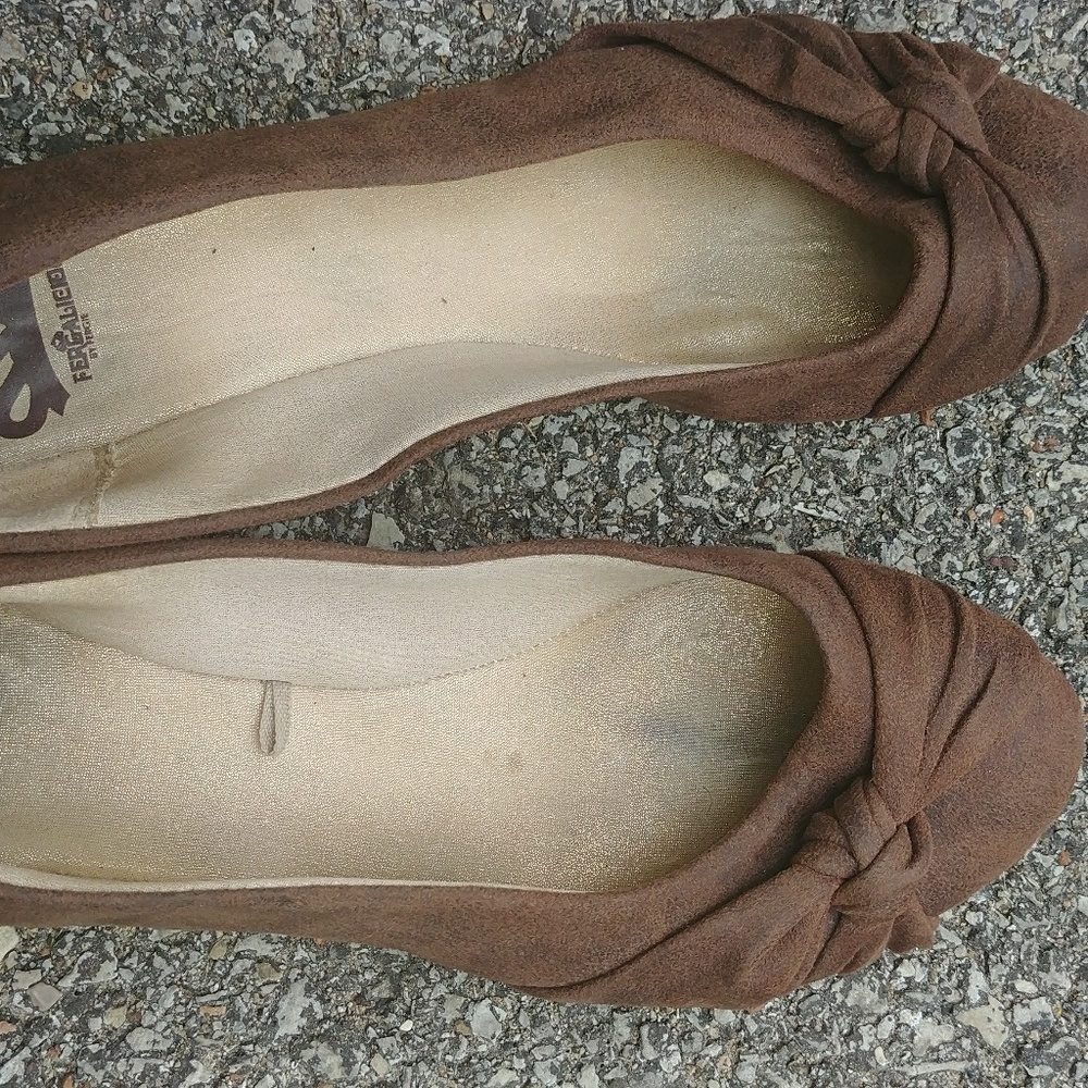 Brown flats fergalicious